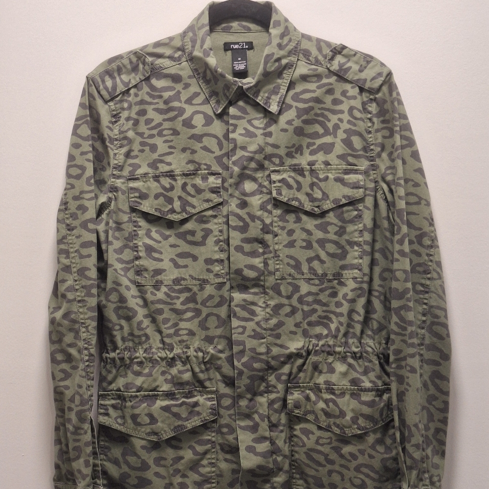 Women's Animal Print Camo Utility Jacket | Army Green - Gray | Size M